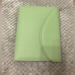 STIL x Cozy K A5 planner in matcha with inserts